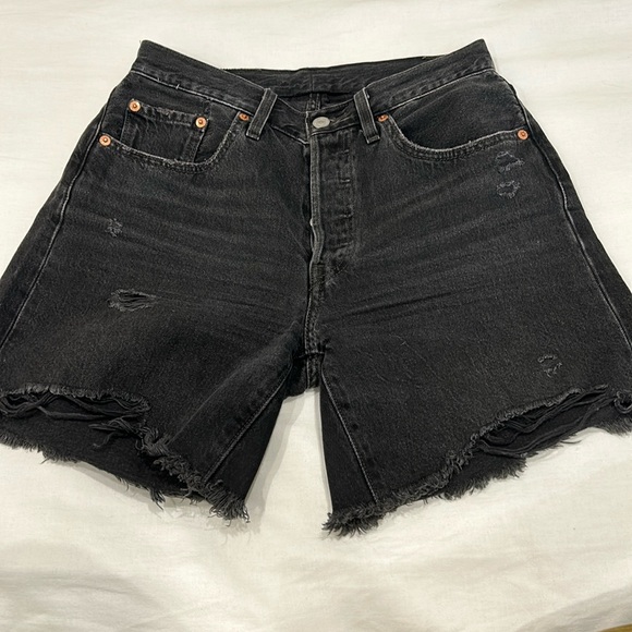 Levi’s 501 jean shorts - Picture 1 of 4